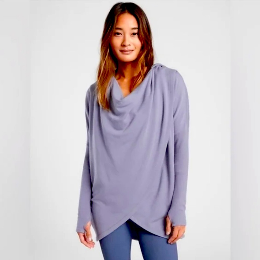 Athleta Purana hooded wrap